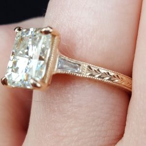 Meet your Posher, Laura